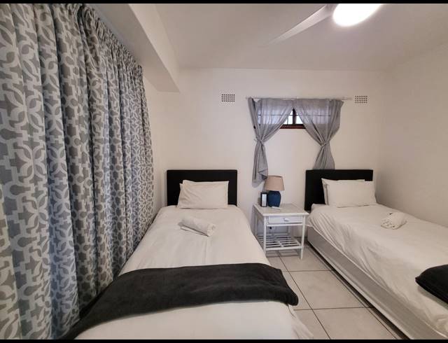 2 BEDROOM APARTMENT FOR SALE IN UMHLANGA CENTRAL